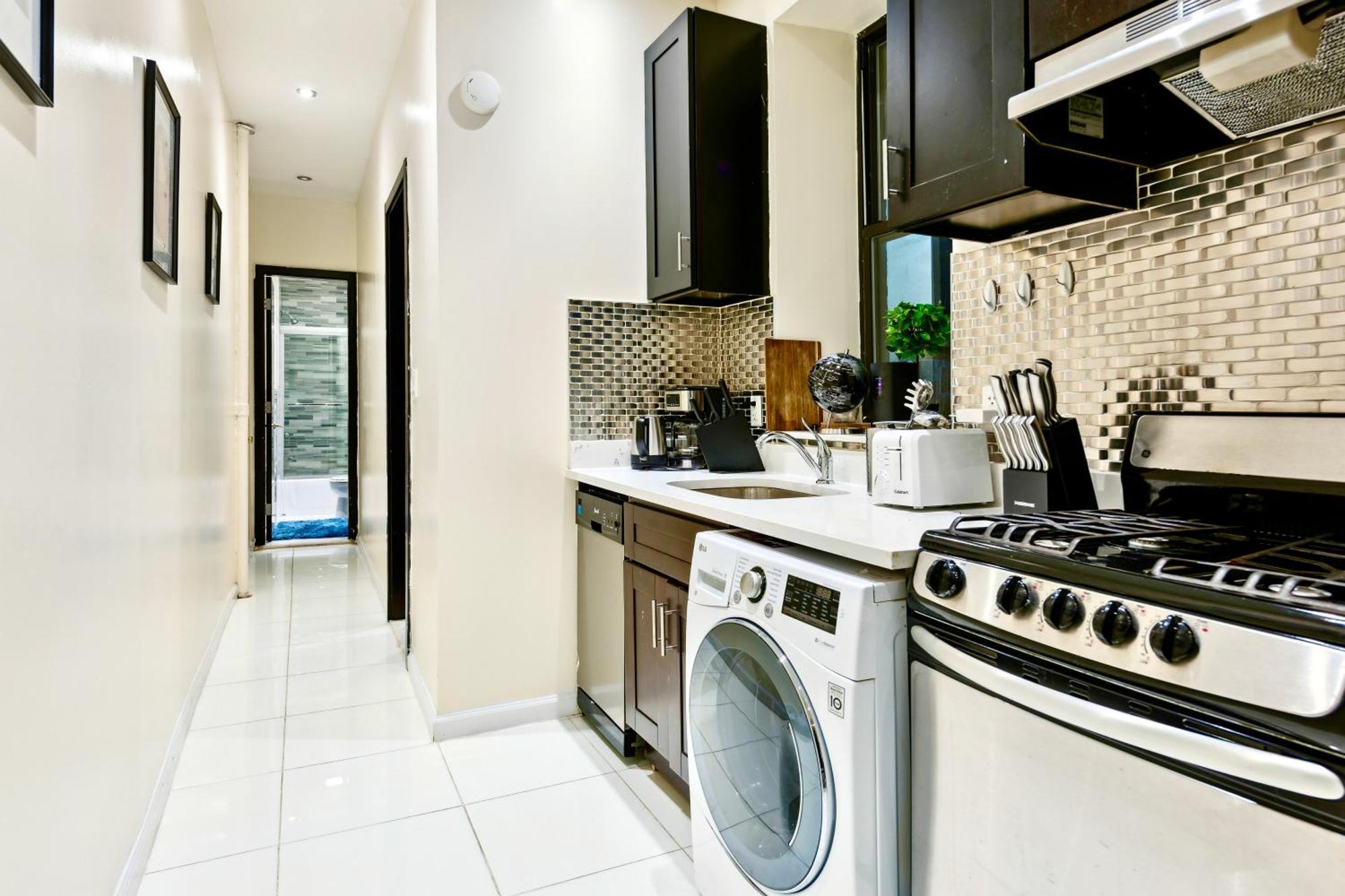 Central & Cozy 2 Bd Apt In Manhattan 纽约 外观 照片