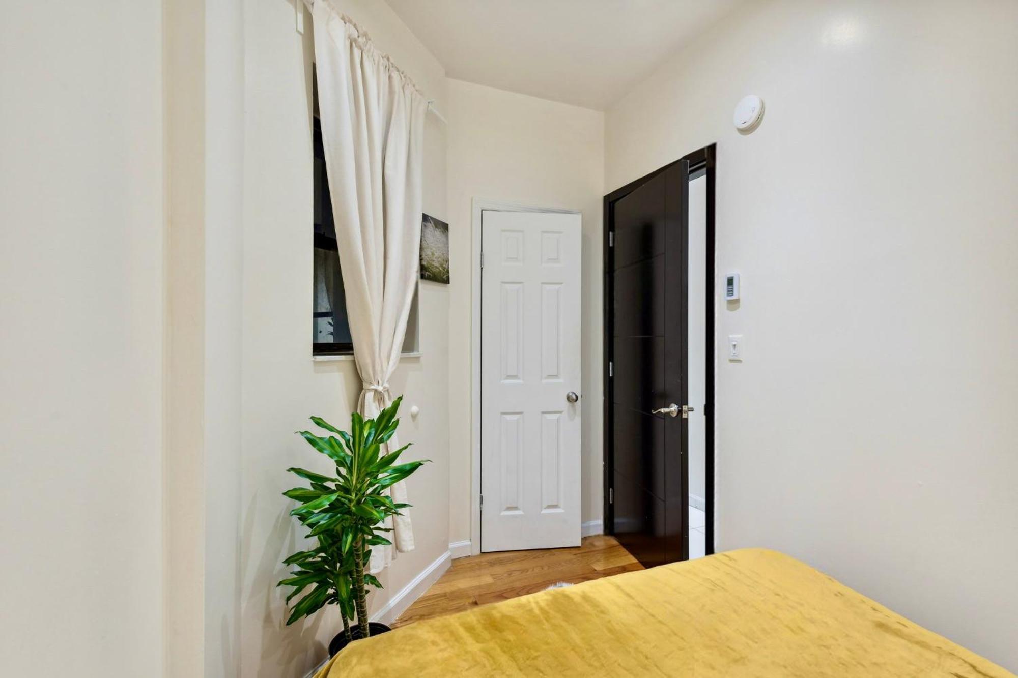 Central & Cozy 2 Bd Apt In Manhattan 纽约 外观 照片